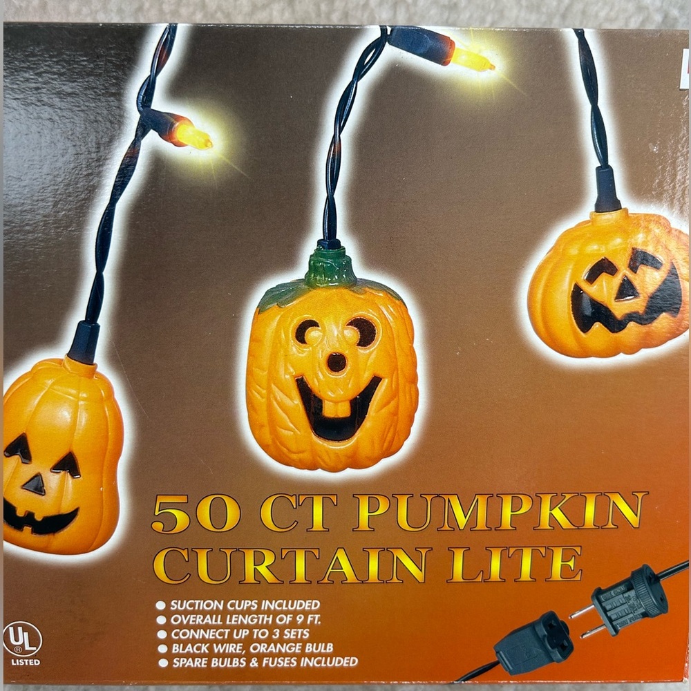 Vintage Halloween pumpkin curtain lites 9ft black wire 50 lites 10 pumpkins